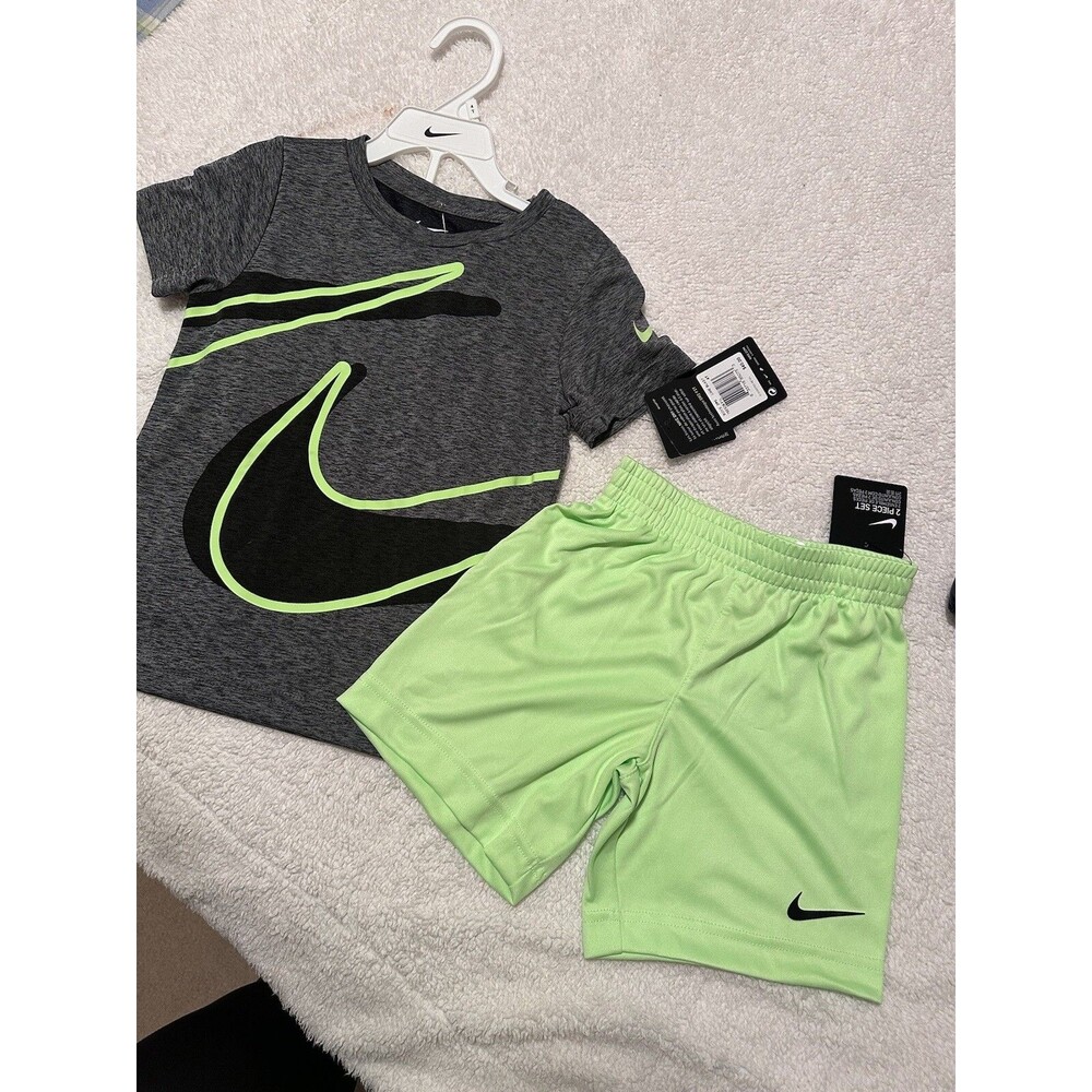 New Boy's Gray Green Nike 2 pc shorts set 4T